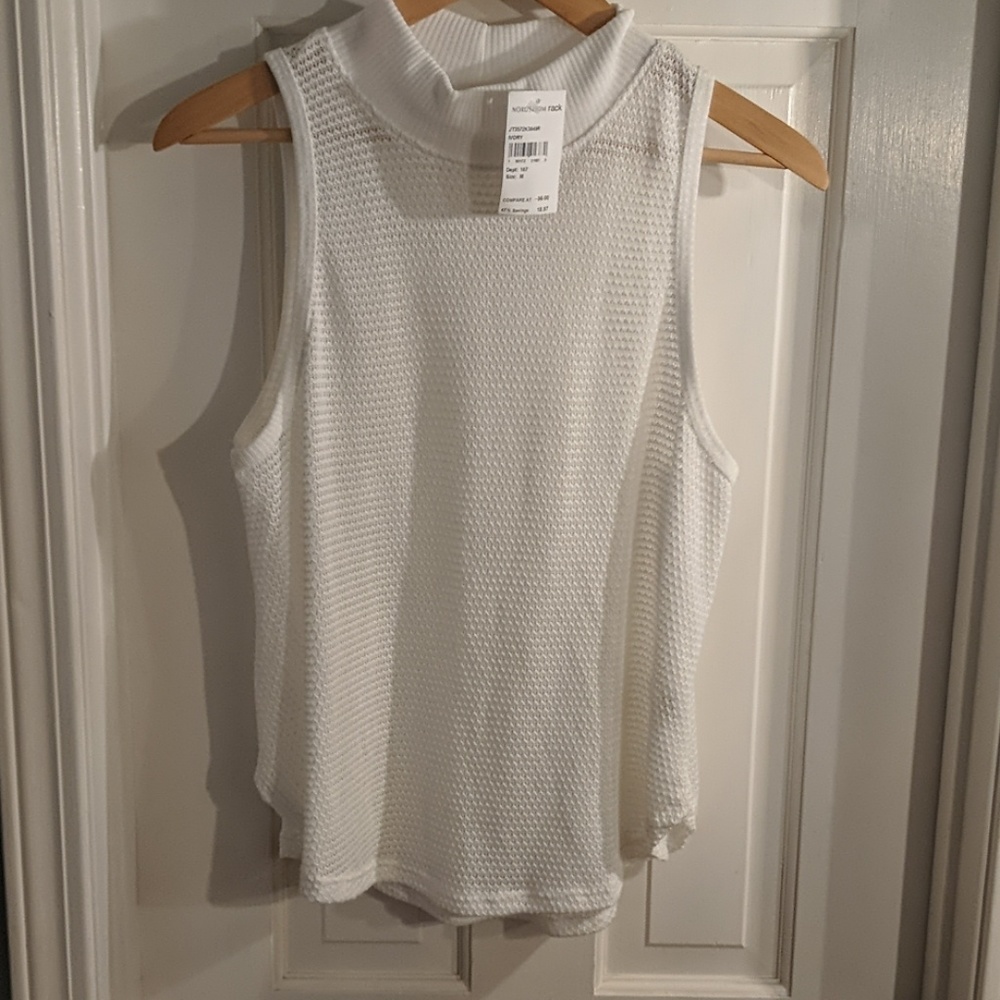 White crochet tank.
